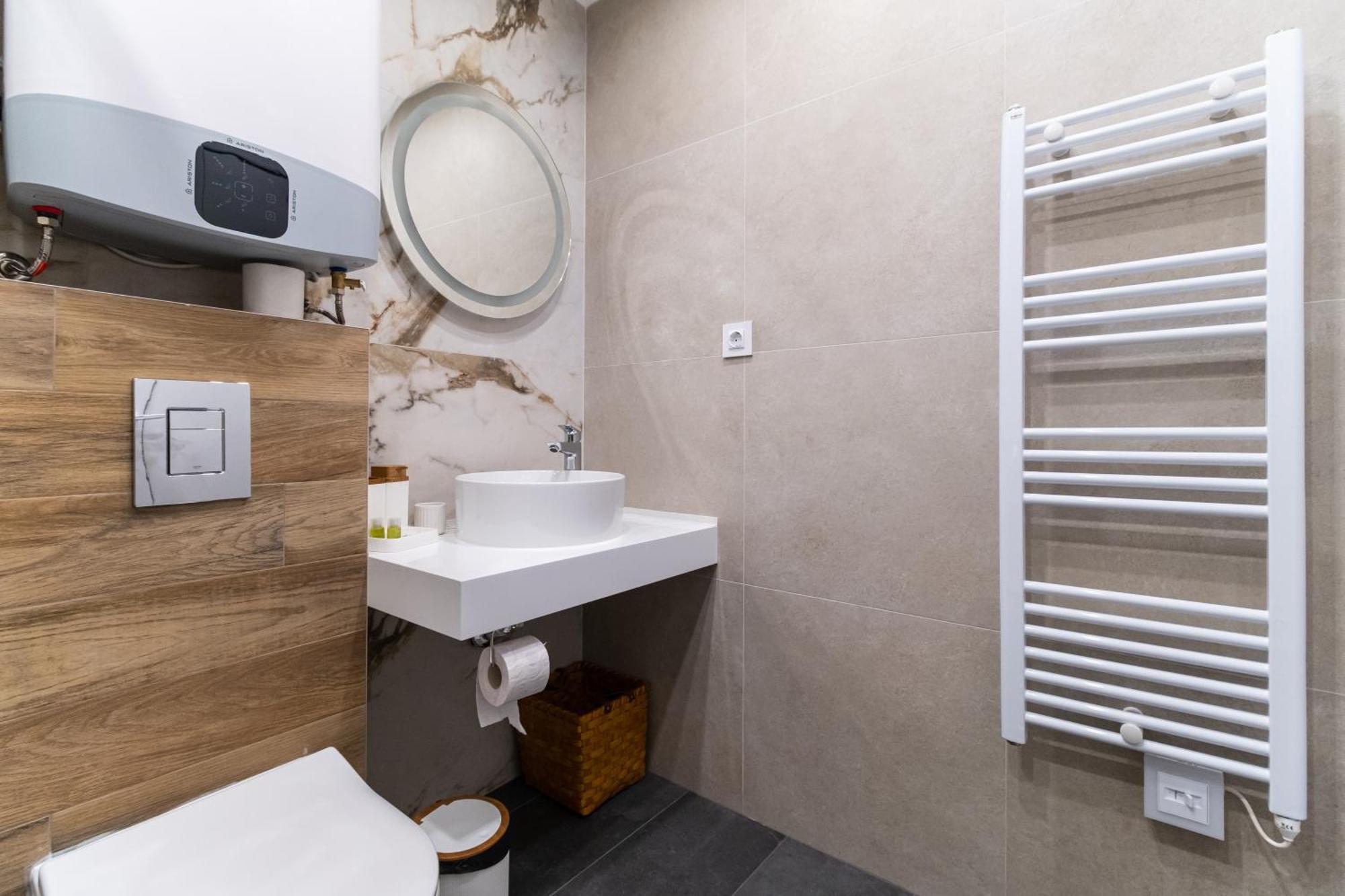 Modern 1-bedroom